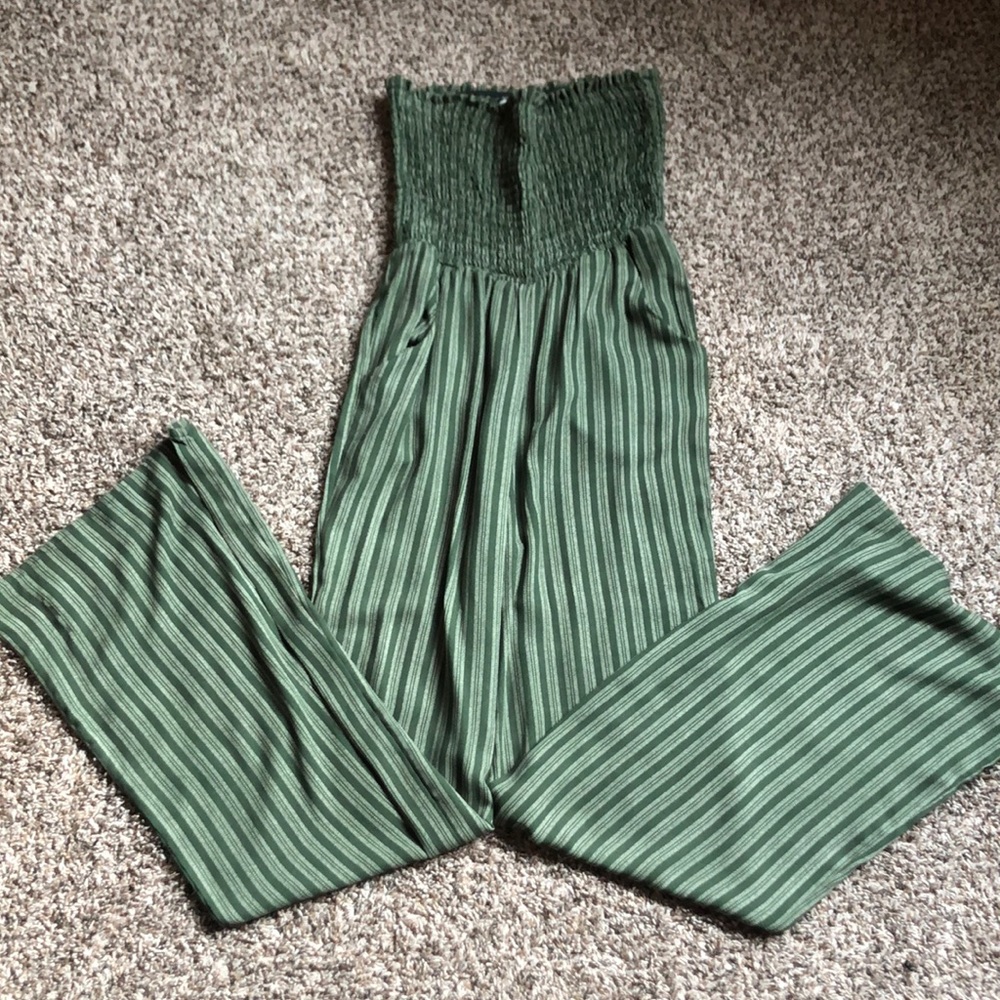 SOCIALITE Green strapless jumpsuit